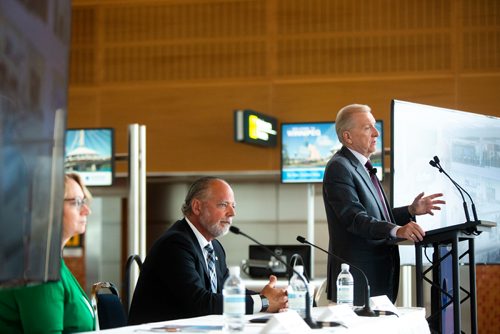 MIKAELA MACKENZIE/WINNIPEG FREE PRESS
Barry Rempel, president and CEO, speaks at the Winnipeg Airports Authority annual meeting at the Winnipeg James Armstrong Richardson International Airport in Winnipeg on Wednesday, April 24, 2019. For Martin Cash story.
Winnipeg Free Press 2019