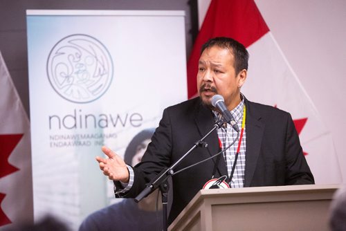 MIKAELA MACKENZIE/WINNIPEG FREE PRESS
Regional Chief Kevin Hart discusses Jordan's Principle funding at Tina's Safe Haven in Winnipeg on Thursday, April 25, 2019. For Dan Lett story.
Winnipeg Free Press 2019