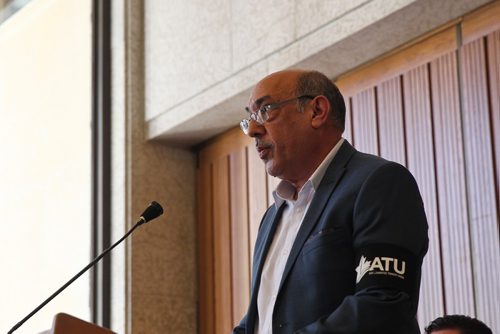 MIKE DEAL / WINNIPEG FREE PRESS
Aleem Chaudhary, president of Amalgamated Transit Union Local 1505, speaks during the Day of Mourning Ceremony at City Hall Friday morning. 
190426 - Friday, April 26, 2019