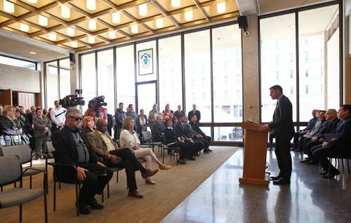 MIKE DEAL / WINNIPEG FREE PRESS
Winnipeg Mayor Brian Bowman speaks during the Day of Mourning Ceremony at City Hall Friday morning. 
190426 - Friday, April 26, 2019