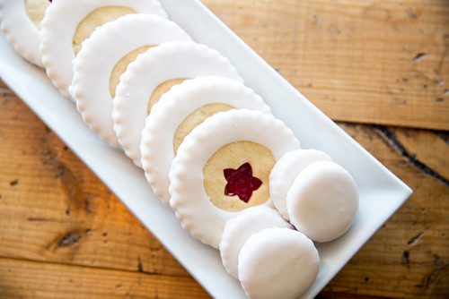 MIKAELA MACKENZIE/WINNIPEG FREE PRESS
Imperial cookies at High Tea Bakery in Winnipeg on Thursday, April 25, 2019. For Dave Sanderson story.
Winnipeg Free Press 2019