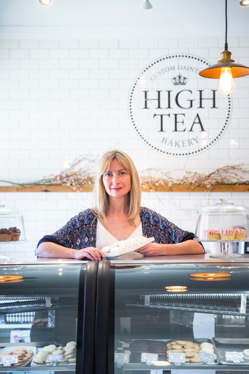 MIKAELA MACKENZIE/WINNIPEG FREE PRESS
Belinda Bigold, owner of High Tea, poses for a portrait with her Imperial cookies in Winnipeg on Thursday, April 25, 2019. For Dave Sanderson story.
Winnipeg Free Press 2019