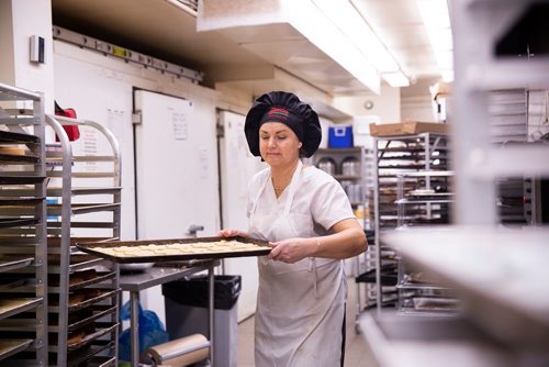 MIKAELA MACKENZIE/WINNIPEG FREE PRESS
Elisabeth Cisma, production manager, makes Imperial cookies at Goodies Bake Shop in Winnipeg on Thursday, April 25, 2019. For Dave Sanderson story.
Winnipeg Free Press 2019