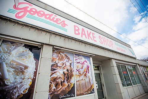 MIKAELA MACKENZIE/WINNIPEG FREE PRESS
Imperial cookies at Goodies Bake Shop in Winnipeg on Thursday, April 25, 2019. For Dave Sanderson story.
Winnipeg Free Press 2019