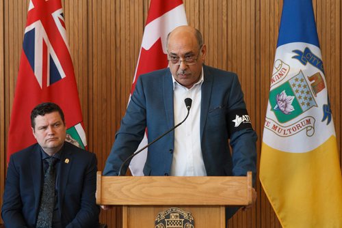 MIKE DEAL / WINNIPEG FREE PRESS
Aleem Chaudhary, president of Amalgamated Transit Union Local 1505, speaks during the Day of Mourning Ceremony at City Hall Friday morning. 
190426 - Friday, April 26, 2019.