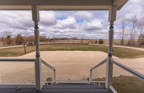 SASHA SEFTER / WINNIPEG FREE PRESS
The view from the front porch of 51037 Heatherdale Road a home 25 kilometres southeast of Winnipeg in Lorette.
190430 - Tuesday, April 30, 2019.