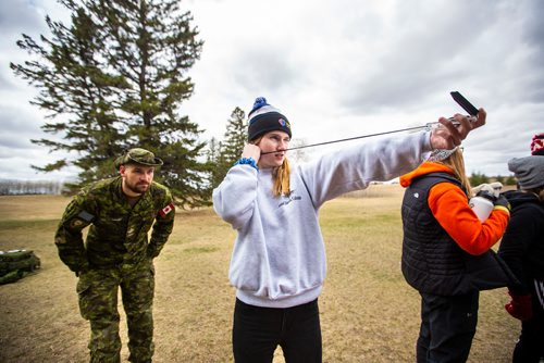 MIKAELA MACKENZIE/WINNIPEG FREE PRESS
Isabel Baranoski, a grade 11 student from École Edward Schreyer, learns map and compass skills with team lead James Zubriski of the 38 Canadian Brigade Group Signallers at Bird's Hill Park on Tuesday, April 30, 2019. Standup.
Winnipeg Free Press 2019