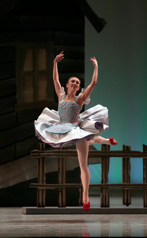 PHIL HOSSACK / WINNIPEG FREE PRESS - RWB Soloist Alanna McAdie in a scene from "The Wizard of Oz" Tuesday afternoon. See story. - April 30, 2019.