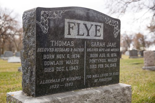 MIKE DEAL / WINNIPEG FREE PRESS
Headstone for Thomas and Sarah Jane Flye.
Paul Moist, past president of CUPE, Brookside Cemetery tour coordinator, does tours of the cemetery, focusing on 14 people from the strike demonstration, who are buried at Brookside.
190430 - Tuesday, April 30, 2019.

see Jessica Botelho-Urbanski story