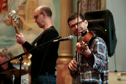 PHIL HOSSACK / WINNIPEG FREE PRESS - Acoustically Inclined in rehearsal Tuesday. Left to right,  Dave Maurakis bass, Richard Moody Viola. -  April 30, 2019.