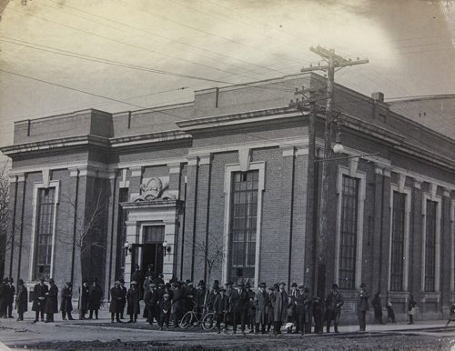 
Image from the AUUC-WBA Archives of the Ukrainian Labour Temple in 1922.
190430 - Tuesday, April 30, 2019.