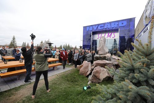 RUTH BONNEVILLE / WINNIPEG FREE PRESS 


Standup photo - Nygard opens Park50

Nygard staff attend the official opening of NygardPark50 over the lunch hour where they were served pizza, popcorn and drinks by the management on Wednesday.  

Park 50 which was created for Nygard staff  has a waterfall, wood burning fire pits, 2.7 billion year old rocks from Greenstone Belt, outdoor workout studio and parks and benches for staff to enjoy on their breaks.   

May 1, 2019

