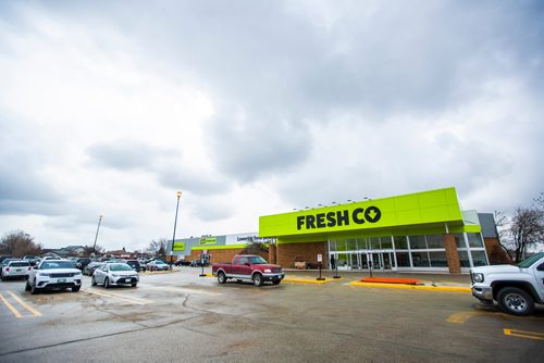 MIKAELA MACKENZIE/WINNIPEG FREE PRESS
The new discount grocery store, FreshCo, at McPhillips and Jefferson in Winnipeg on Wednesday, May 1, 2019. For Marty Cash story.
Winnipeg Free Press 2019