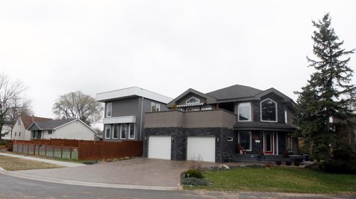 PHIL HOSSACK / WINNIPEG FREE PRESS - In fill housing, Glenwood, new construction on Haig ave. - May1, 2019.