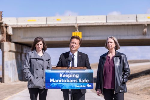 SASHA SEFTER / WINNIPEG FREE PRESS
(From left to right) Mayor at RM of Springfield Tiffany Fell, Infrastructure Minister Ron Schuler, Mayor of East St. Paul Shelley Hart, announce that the design and construction of a new bridge over the Red River Floodway on PTH 59  to replace the current damaged bridge is slated to begin in the fall of 2020.
190502 - Thursday, May 02, 2019.