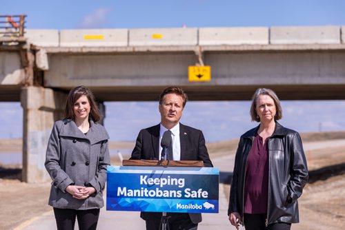 SASHA SEFTER / WINNIPEG FREE PRESS
(From left to right) Mayor at RM of Springfield Tiffany Fell, Infrastructure Minister Ron Schuler, Mayor of East St. Paul Shelley Hart, announce that the design and construction of a new bridge over the Red River Floodway on PTH 59  to replace the current damaged bridge is slated to begin in the fall of 2020.
190502 - Thursday, May 02, 2019.
