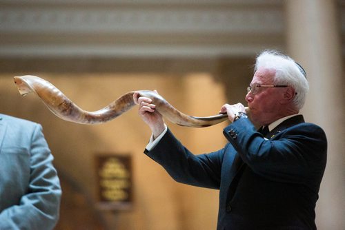 MIKAELA MACKENZIE/WINNIPEG FREE PRESS
Bill Weissman, Shammes at Congregation Shaarey Zedek, blows the Shofar at an annual public commemorative service held in remembrance of the Holocaust at the Manitoba Legislative Building in Winnipeg on Thursday, May 2, 2019. 
Winnipeg Free Press 2019