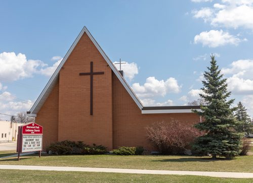 SASHA SEFTER / WINNIPEG FREE PRESS
Sherwood Park Lutheran Church located at 7 Tudor Crescent in Winnipeg's Munroe East neighbourhood.
190502 - Thursday, May 02, 2019.