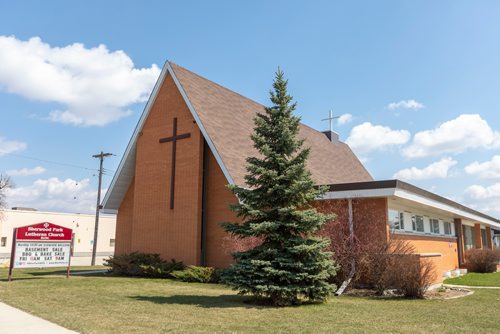 SASHA SEFTER / WINNIPEG FREE PRESS
Sherwood Park Lutheran Church located at 7 Tudor Crescent in Winnipeg's Munroe East neighbourhood.
190502 - Thursday, May 02, 2019.