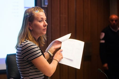 MIKAELA MACKENZIE / WINNIPEG FREE PRESS
Kendra Halabicki presents an appeal for the dangerous dog designation for her two dogs at city council on Friday, May 3, 2019. For Aldo Santin story.
Winnipeg Free Press 2019.