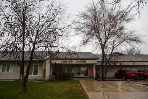 MIKE DEAL / WINNIPEG FREE PRESS
The Kekinan senior centre at 100 Robinson Street.
190503 - Friday, May 03, 2019.
see Niigaan Sinclair story