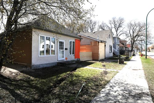 RUTH BONNEVILLE / WINNIPEG FREE PRESS 

Homes located at 616 & 614 Talbot Ave. are boarded up Saturday afternoon after a car smashed into them Friday night.  

See story.


May 4, 2019

