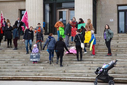 MIKE DEAL / WINNIPEG FREE PRESS
A rally on the steps of the Manitoba Legislative building Monday morning. Word is that there are so few jobs in Manitoba for midwives that graduates have to leave the province to get work
See Carol Sanders story. 
190506 - Monday, May 06, 2019.