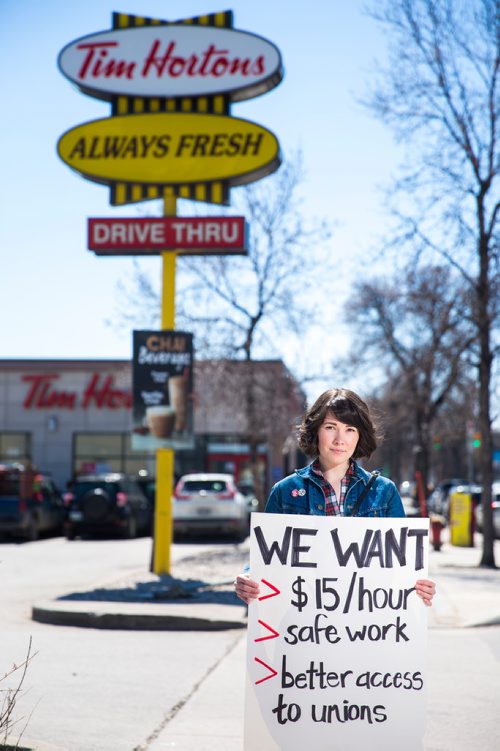 MIKAELA MACKENZIE / WINNIPEG FREE PRESS
Local activist Emily Leedham poses for a portrait on Maryland street in Winnipeg on Tuesday, May 7, 2019. For Jessica Botelho-Urbanski story.
Winnipeg Free Press 2019.