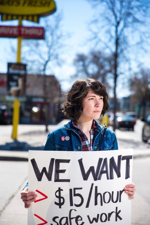 MIKAELA MACKENZIE / WINNIPEG FREE PRESS
Local activist Emily Leedham poses for a portrait on Maryland street in Winnipeg on Tuesday, May 7, 2019. For Jessica Botelho-Urbanski story.
Winnipeg Free Press 2019.