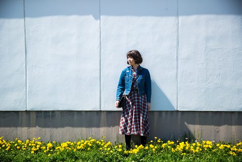 MIKAELA MACKENZIE / WINNIPEG FREE PRESS
Local activist Emily Leedham poses for a portrait on Maryland street in Winnipeg on Tuesday, May 7, 2019. For Jessica Botelho-Urbanski story.
Winnipeg Free Press 2019.