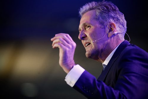 JOHN WOODS / WINNIPEG FREE PRESS
Premier Brian Pallister talks to party faithful at the Blue Skies fundraising dinner at Victoria Inn in Winnipeg Tuesday, May 7, 2019.

Reporter: Allen