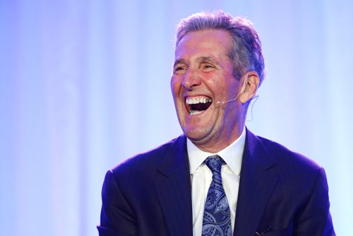 JOHN WOODS / WINNIPEG FREE PRESS
Premier Brian Pallister talks to party faithful at the Blue Skies fundraising dinner at Victoria Inn in Winnipeg Tuesday, May 7, 2019.

Reporter: Allen