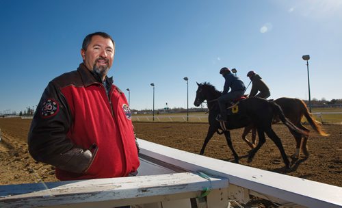 MIKE DEAL / WINNIPEG FREE PRESS
Trainer Juan Pablo Silva at the Assiniboia Downs track Thursday morning.
190509 - Thursday, May 09, 2019.
See George Williams story