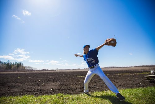 MIKAELA MACKENZIE / WINNIPEG FREE PRESS
Brittney Langlais poses for portraits on her property near Garson, Manitoba on Thursday, May 9, 2019. Langlais is one of two first female players on the Manitoba Junior Baseball League. For Jason Bell story.
Winnipeg Free Press 2019.