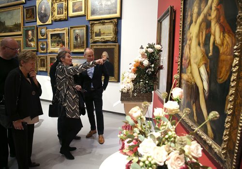 JASON HALSTEAD / WINNIPEG FREE PRESS

Stephen Borys (WAG Director and CEO) with attendees at the Art in Bloom Preview Party at the Winnipeg Art Gallery on April 11, 2019. (See Social Page)