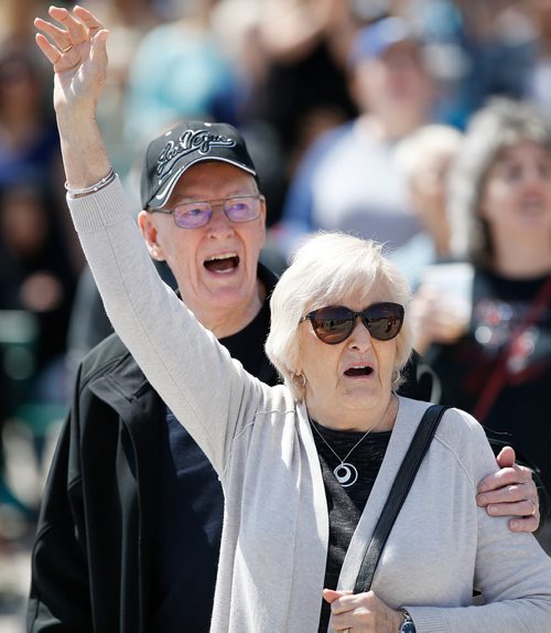 JOHN WOODS / WINNIPEG FREE PRESS
Race fans cheer on their horse during the first race on opening day at Assiniboia Downs in Winnipeg Sunday, May 12, 2019.

Reporter: Sports Feature