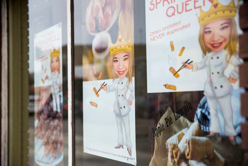 MIKAELA MACKENZIE / WINNIPEG FREE PRESS
Springroll Queen signage at the shop on Notre Dame in Winnipeg on Wednesday, May 15, 2019. For Dave Sanderson story.
Winnipeg Free Press 2019.