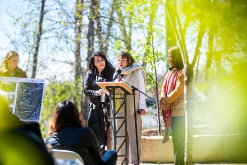 MIKAELA MACKENZIE / WINNIPEG FREE PRESS
Artist Jaimie Isaac (centre) speaks along with fellow artists KC Adams (left) and Val Vint at the unveiling of three Indigenous art installations at The Forks in Winnipeg on Thursday, May 16, 2019. For Alex Paul story.
Winnipeg Free Press 2019.