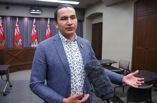 MIKE DEAL / WINNIPEG FREE PRESS
Wab Kinew Leader of the MB NDP and Leader of the Opposition responds to an announcement by the provincial government approving an Urgent Care Centre for Concordia Hospital Thursday afternoon.
190516 - Thursday, May 16, 2019.