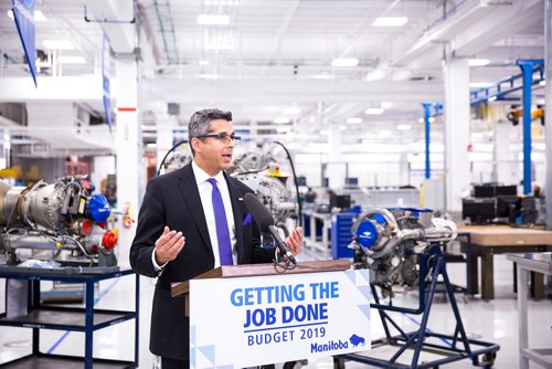 MIKAELA MACKENZIE / WINNIPEG FREE PRESS
Manny Atwal, VP of helicopter programs at StandardAero, speaks at a press conference on provincial funding support for industry sector councils at StandardAero in Winnipeg on Friday, May 17, 2019. For Martin Cash story.
Winnipeg Free Press 2019.