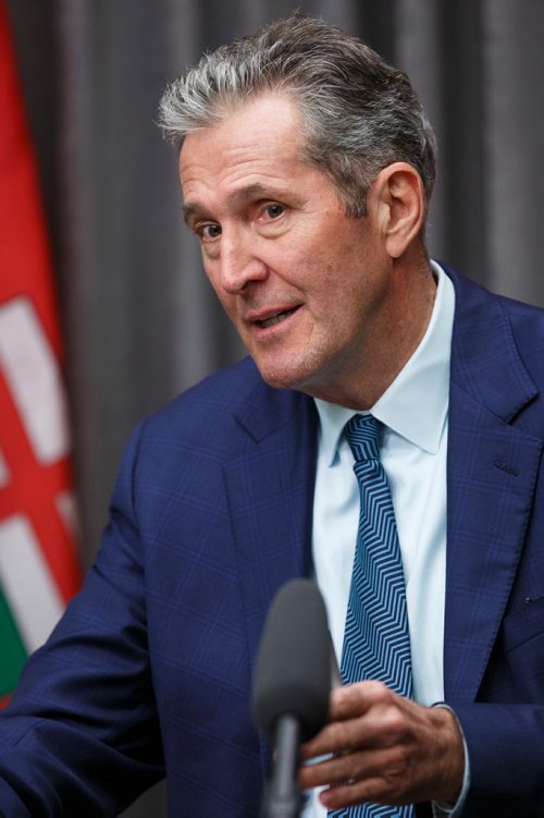 MIKE DEAL / WINNIPEG FREE PRESS
Premier Brian Pallister responds to the news that the federal cabinet announced it has delayed approval of the construction of the Manitoba-Minnesota transmission project by a month. 
190517 - Friday, May 17, 2019.