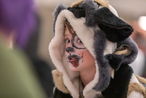 SASHA SEFTER / WINNIPEG FREE PRESS
Dani Calder (8) impresses the judges with her homemade Toto cosplay during the masquerade judging at the 36th annual KeyCon, Manitoba's largest and longest running science fiction and fantasy convention.
190518 - Saturday, May 18, 2019.