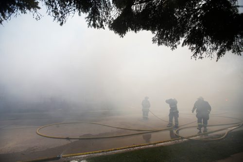 JOHN WOODS / WINNIPEG FREE PRESS
Firefighters fight a fire at 501 Young and the neighbouring house in Winnipeg Sunday, May 19, 2019. 
Reporter: Standup