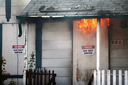 JOHN WOODS / WINNIPEG FREE PRESS
Firefighters fight a fire at 501 Young and the neighbouring house in Winnipeg Sunday, May 19, 2019. 
Reporter: Standup