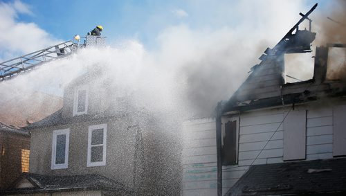 JOHN WOODS / WINNIPEG FREE PRESS
Firefighters fight a fire at 501 Young and the neighbouring house in Winnipeg Sunday, May 19, 2019. 
Reporter: Standup