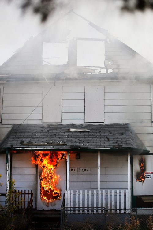 JOHN WOODS / WINNIPEG FREE PRESS
Firefighters fight a fire at 501 Young and the neighbouring house in Winnipeg Sunday, May 19, 2019. 
Reporter: Standup