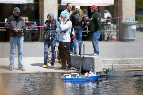 JOHN WOODS / WINNIPEG FREE PRESS
Members of the Winnipeg Model Boat Club operate their model boats at the Assiniboine Park duck pond in Winnipeg Sunday, May 19, 2019. 
Reporter: Intersection - Sanderson