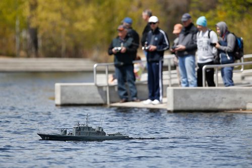 JOHN WOODS / WINNIPEG FREE PRESS
Members of the Winnipeg Model Boat Club operate their model boats at the Assiniboine Park duck pond in Winnipeg Sunday, May 19, 2019. 
Reporter: Intersection - Sanderson