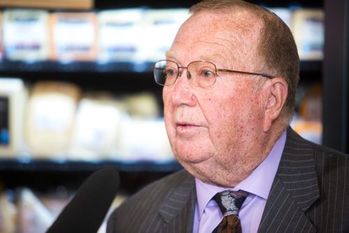 MIKAELA MACKENZIE / WINNIPEG FREE PRESS
Agriculture Minister Ralph Eichler announces CAP funding support at Fromagerie Bothwell in Winnipeg on Tuesday, May 21, 2019. For Martin Cash story.
Winnipeg Free Press 2019.