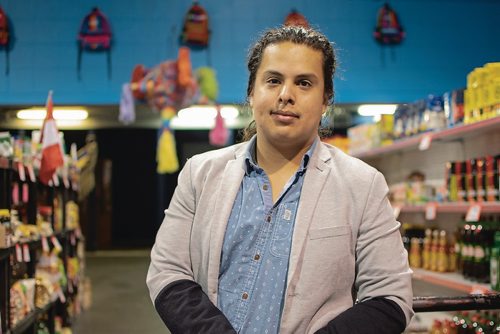 Canstar Community News Jesse Lemus is the owner of Latinos Market, an ethnic grocery store in the former Kings location on Portage Avenue. (EVA WASNEY/CANSTAR COMMUNITY NEWS/METRO)
